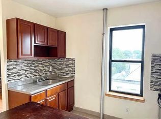 270 E 31st St #2D, Brooklyn, NY 11226