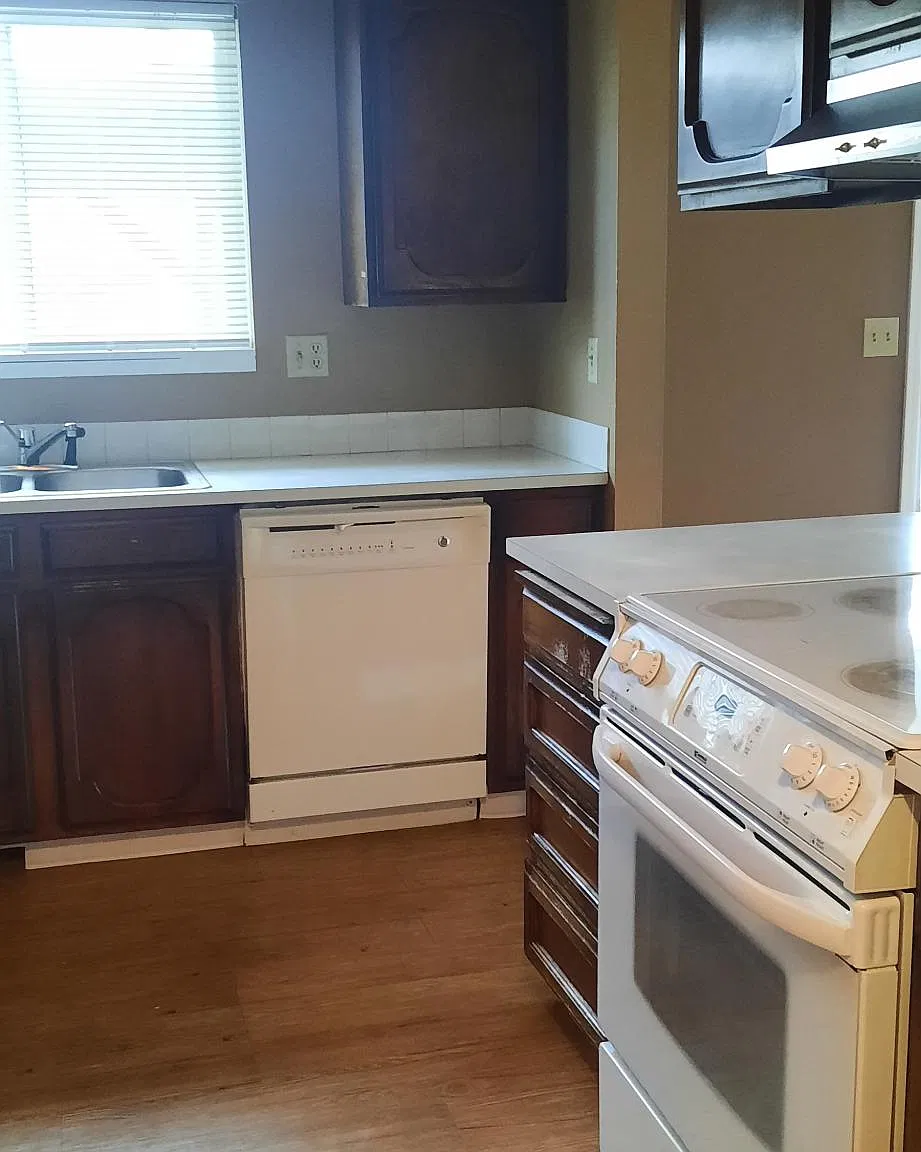 3 bed, 1488 sqft, $1,800 — Photo 2