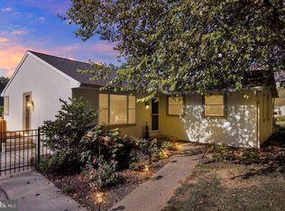 洋書 Mountain Houses 3864 Green Mountain Dr, Branson, MO 65616 | Zillow