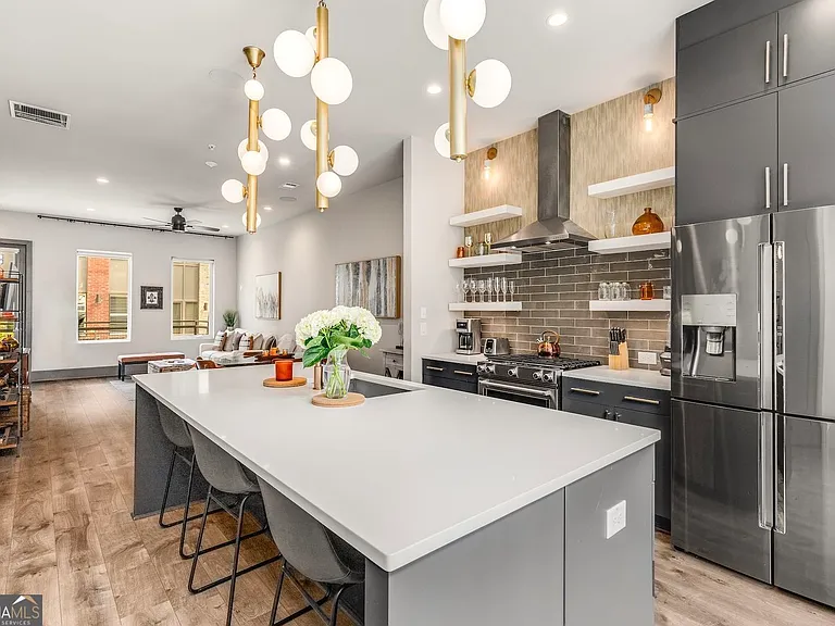 1300 Chelsea Cir NW — Photo 9