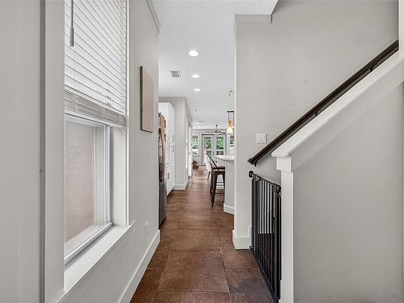2nd image of 1071 ARAGON AVENUE