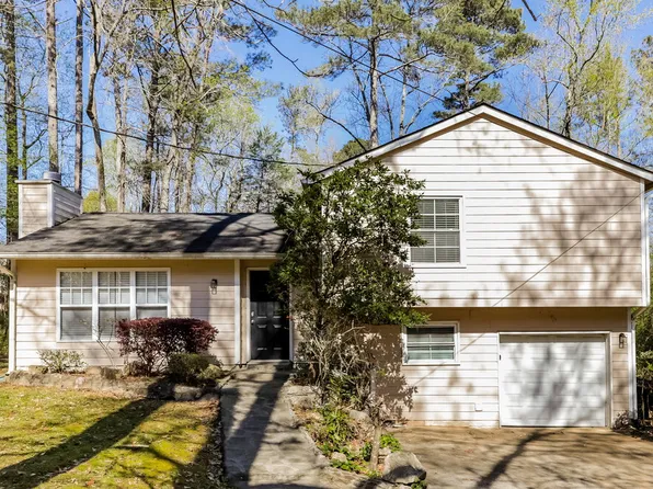 6761 Timbers East Dr, Lithonia, GA 30058