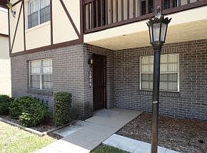2nd image of 3086 Sir Hamilton Cir