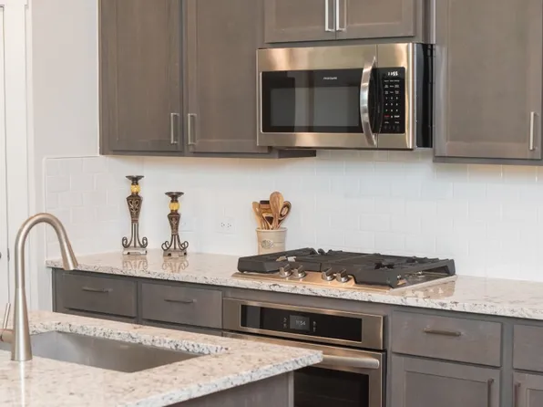 6121 Baritone Ct, Sachse, TX 75048