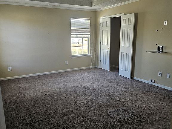 4th image of 45 Willow Oak Way