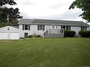 5111 Lower Mountain Rd, Lockport, NY 14094