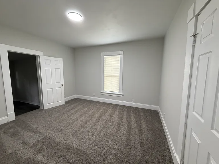 63 Chicago Ave — Photo 12