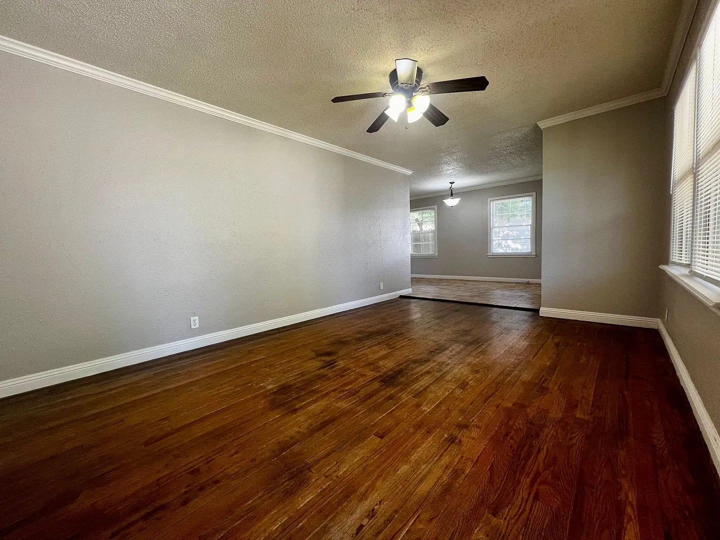 Great Three Bedroom with 2 Living Areas — Photo 2