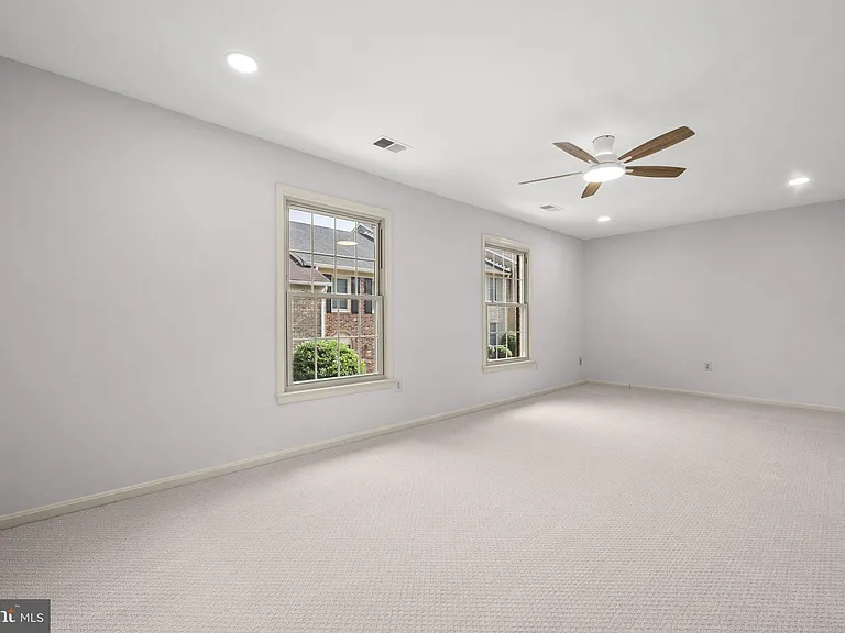 6056 Morgan Ct — Photo 37