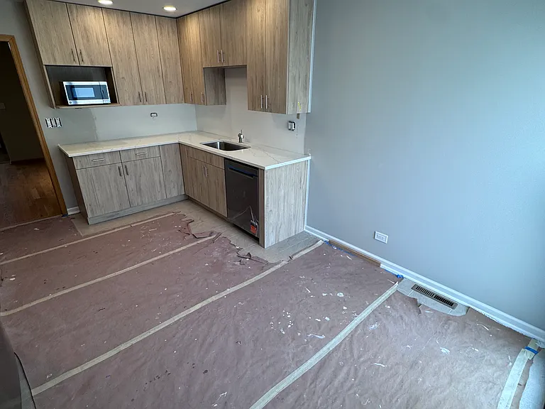 786 Greenwood Rd — Photo 11