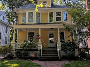 1331 Holmes Ave, Springfield, IL 62704