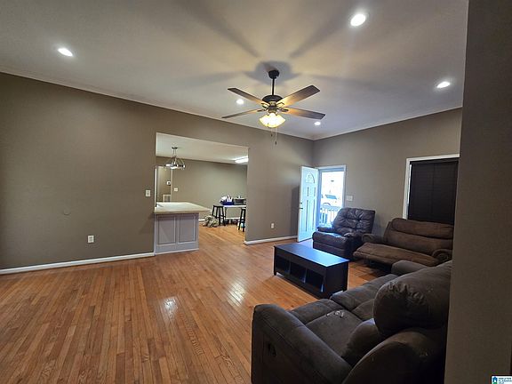 4th image of 3712 Mays Bend Rd