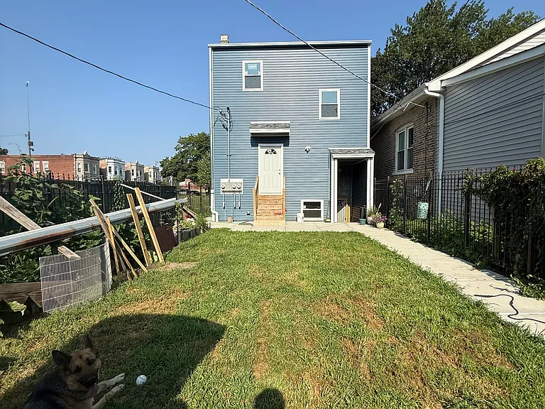 546 N Saint Louis Ave #2 — Photo 11
