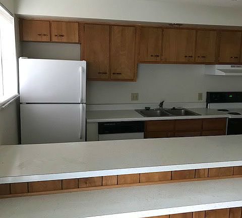 2nd image of 561 Plaza Dr
