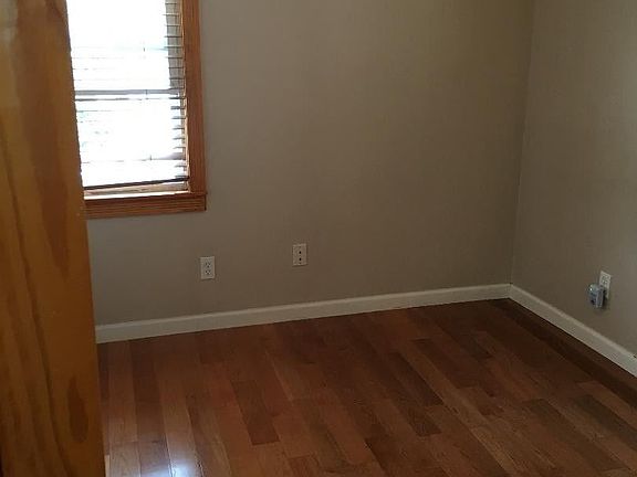 5th image of 10457 108th St