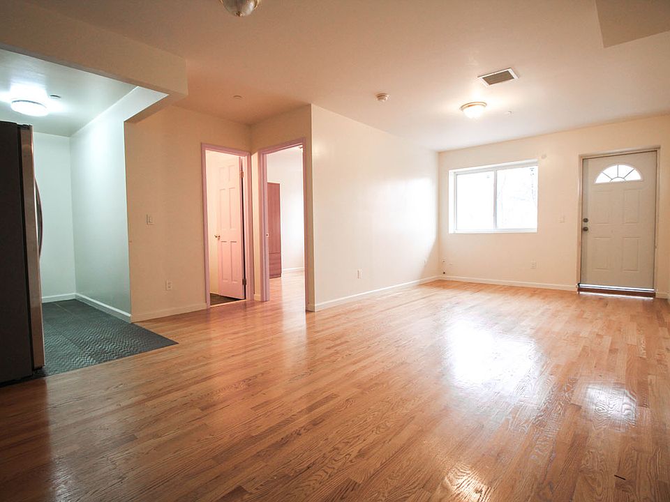 1st image of 245 Suydam St APT 4B