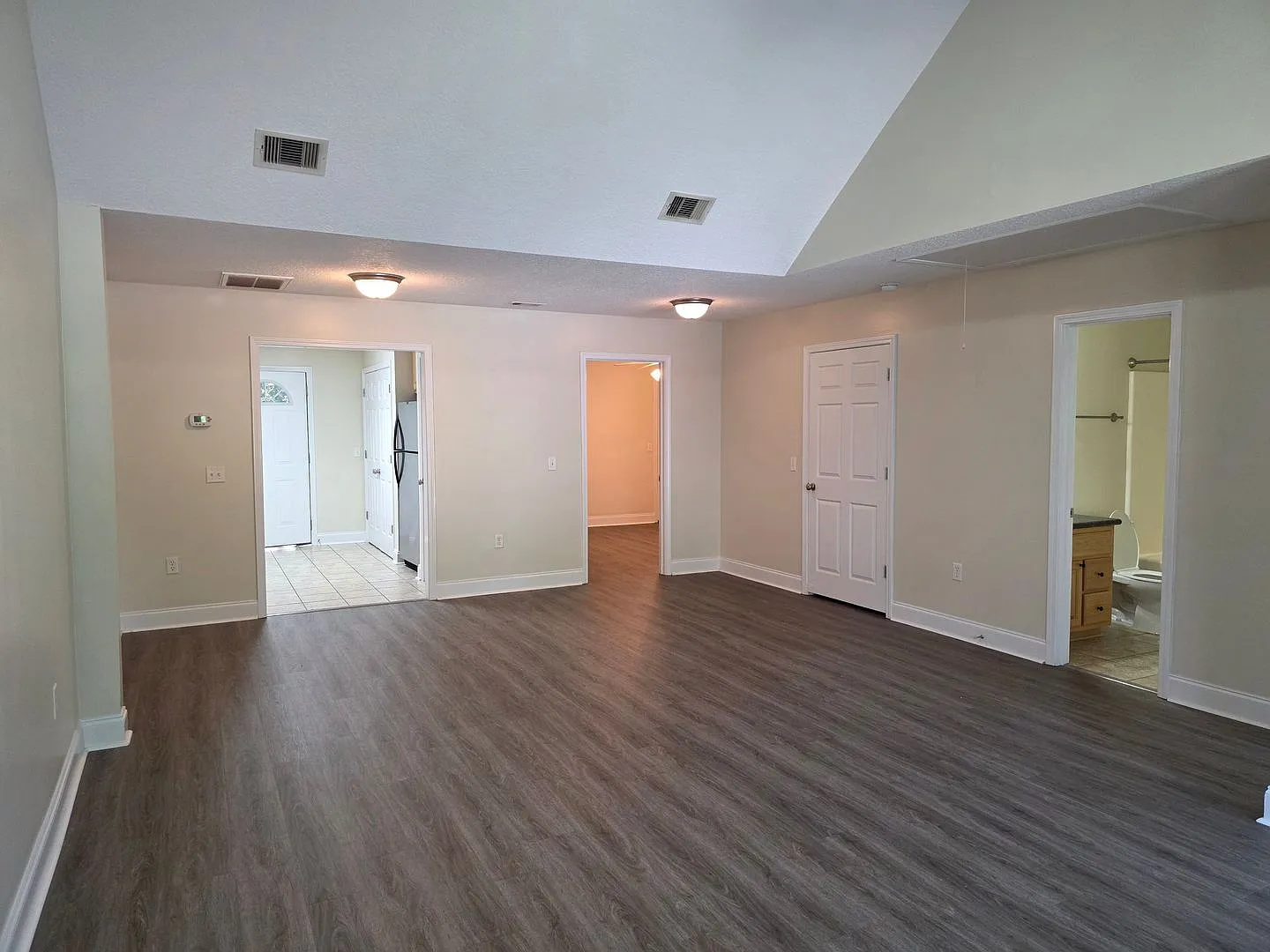 Lakeview Commons Community! — Photo 4