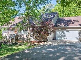 5005 Village Dr, Cohutta, GA 30710