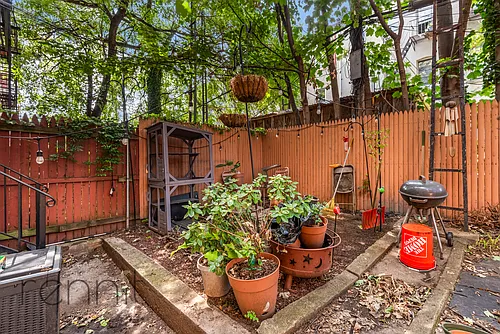 1721 Himrod St #BACKYARD Photo 1