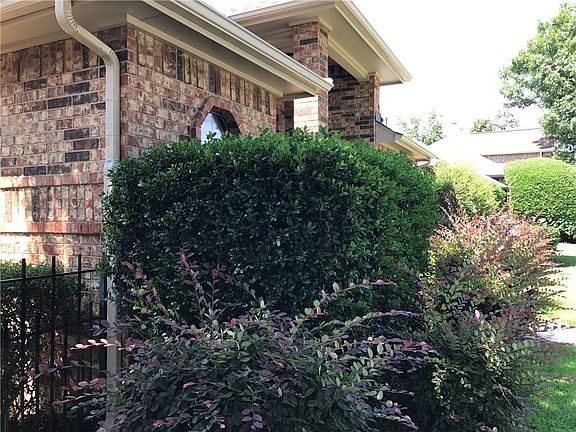 4th image of 2618 Big Oaks Dr