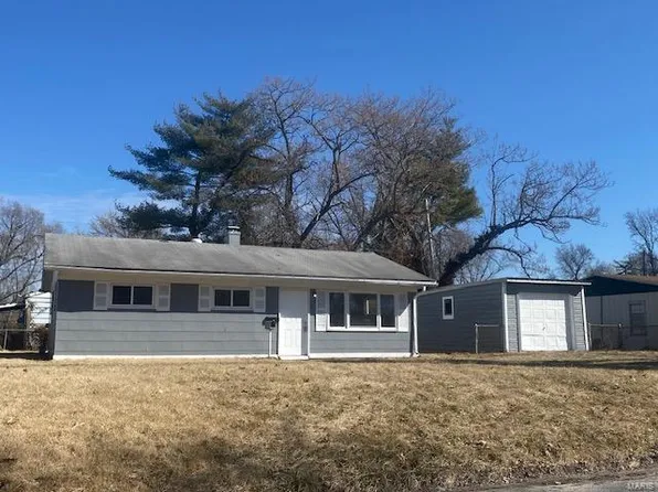 36 Drexel Dr, Cahokia, IL 62206