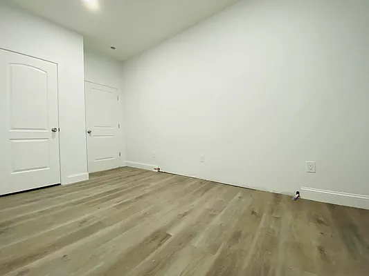 Rented by Blue Egg Realty Corp | media 11