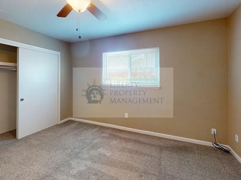 842 Amber Pl — Photo 6