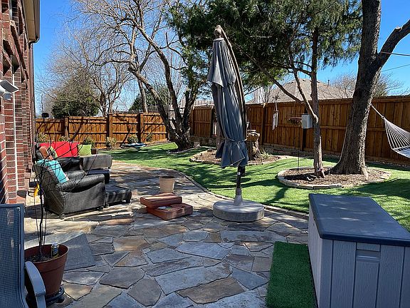 3rd image of 8213 Saint Clair Dr