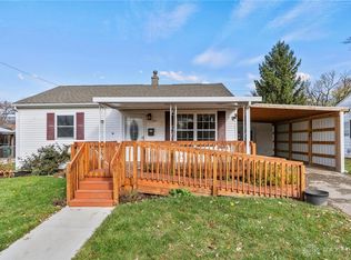 121 Diana Ln N, Fairborn, OH 45324