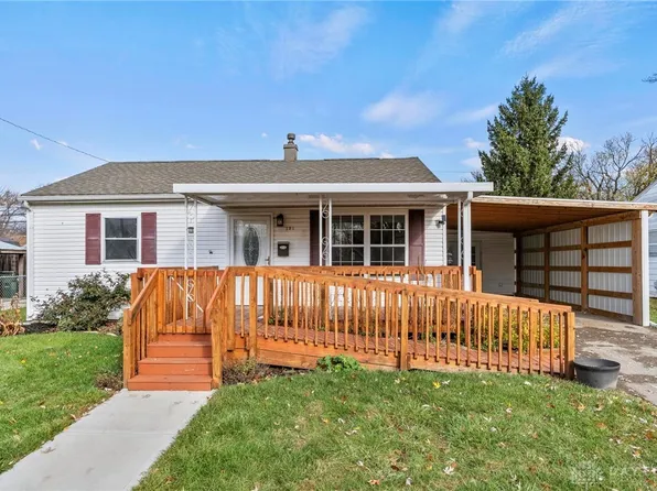 121 Diana Ln N, Fairborn, OH 45324