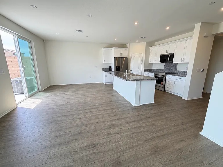 15447 Thundercloud Ln — Photo 19