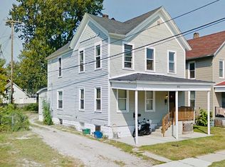 913 Saint Clair St, Port Huron, MI 48060