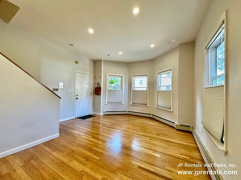 294 Chestnut Ave #1 — Photo 5