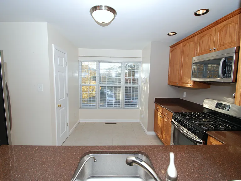 13500 Darter Ct — Photo 7