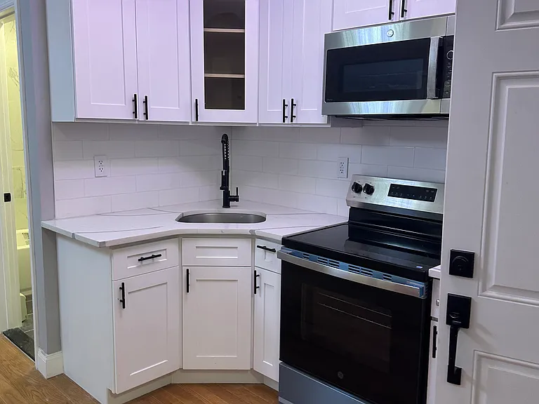 854 Faile St #4 — Photo 5