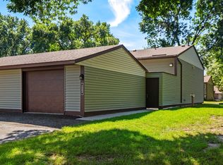 2080 103rd Ave NW, Coon Rapids, MN 55433