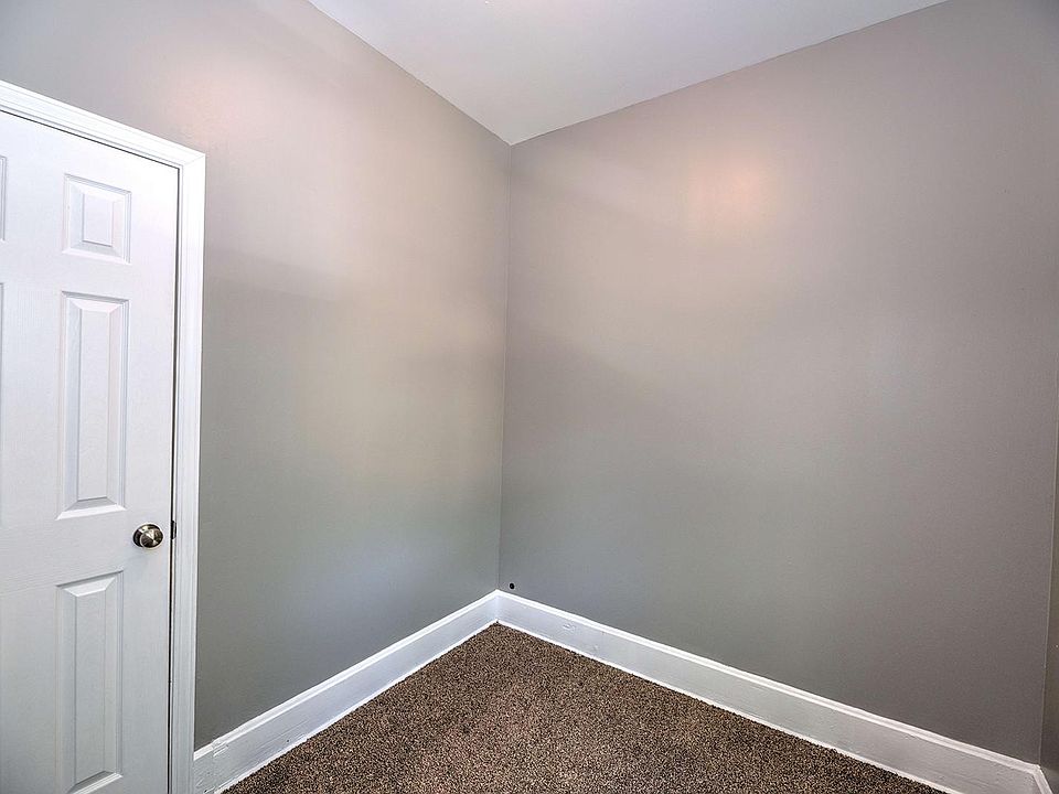 1st image of 9752 S Avenue J