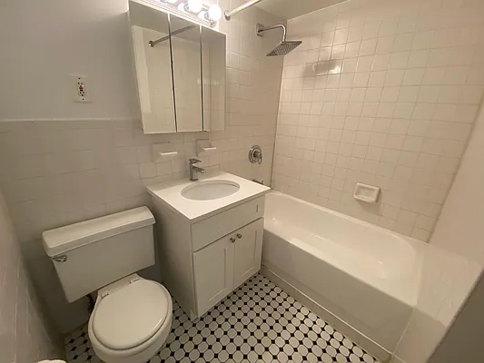 Rented by Mallory Management Corp | media 9