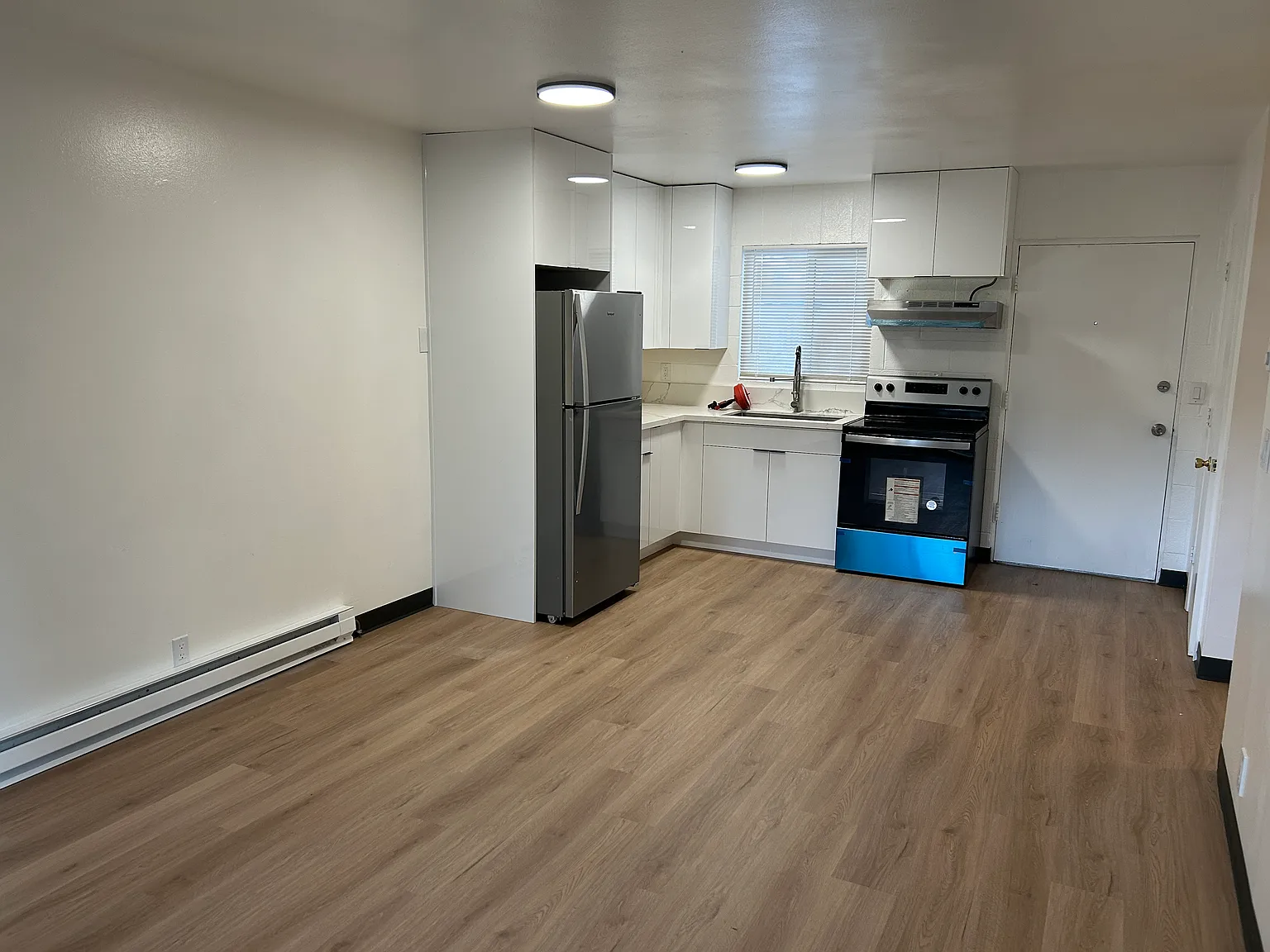 1 bed, 650 sqft, $900 — Photo 3