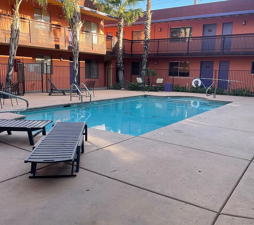 55 N Cherry Ave #212