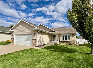 1211 17th Ave, Kearney, NE 68845