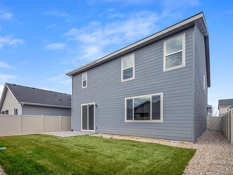 477 W Norwich St — Photo 30