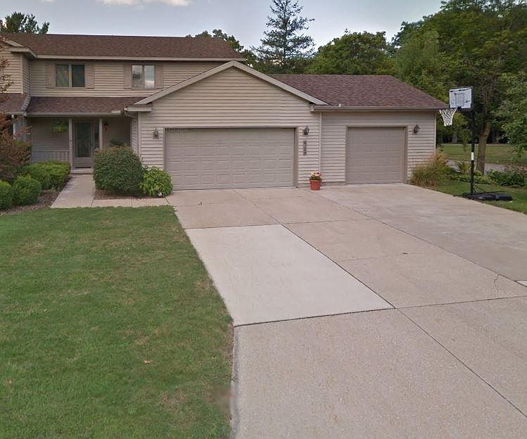 1st image of 4104 Stonegate Dr