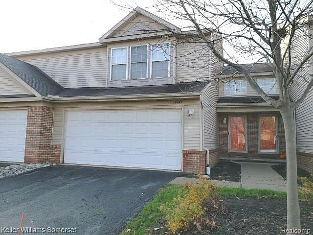 1st image of 17497 Gateway Cir