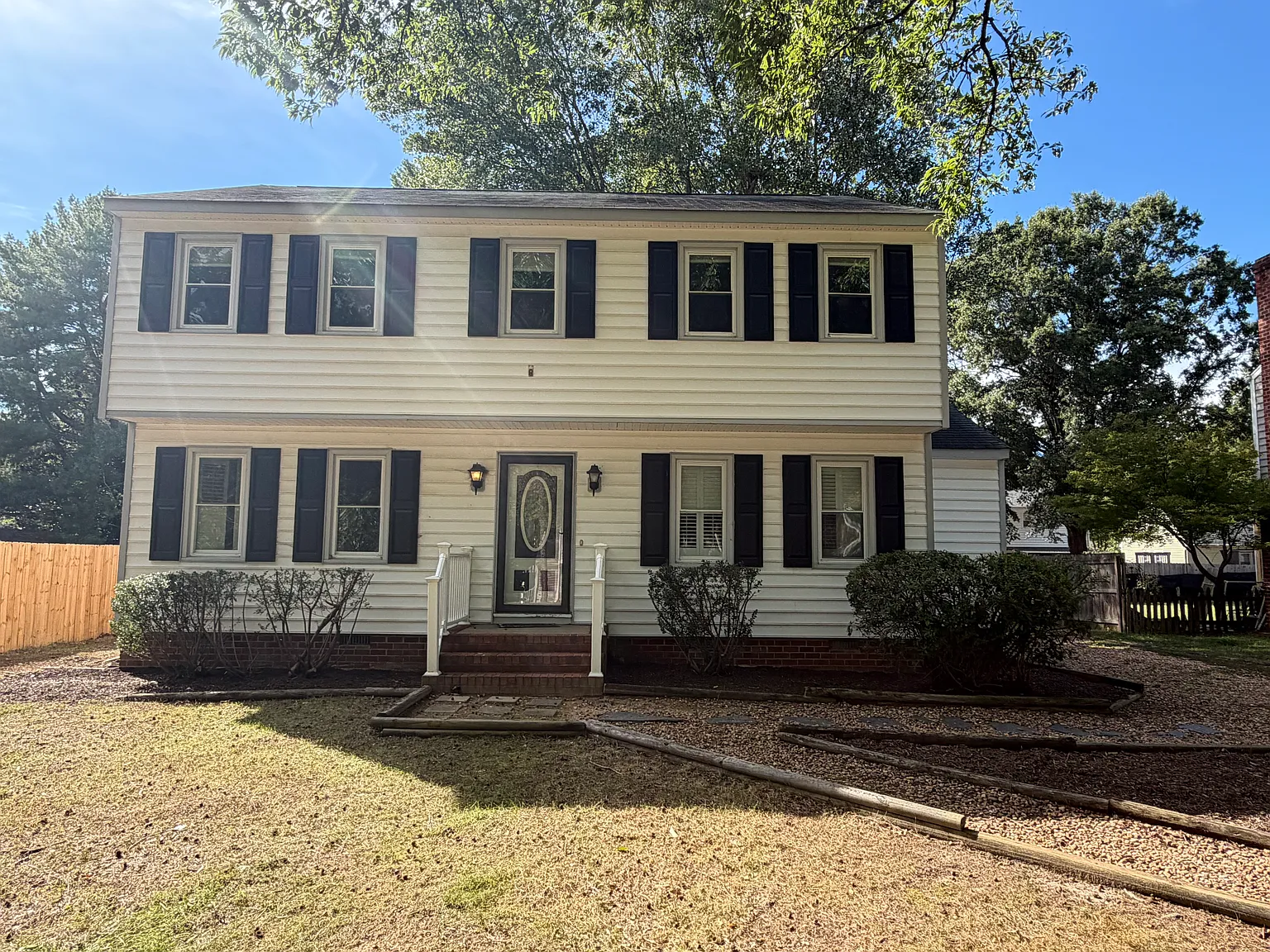 4 bed, 2.5 bath, 1822 sqft, $2,600 — Photo 1