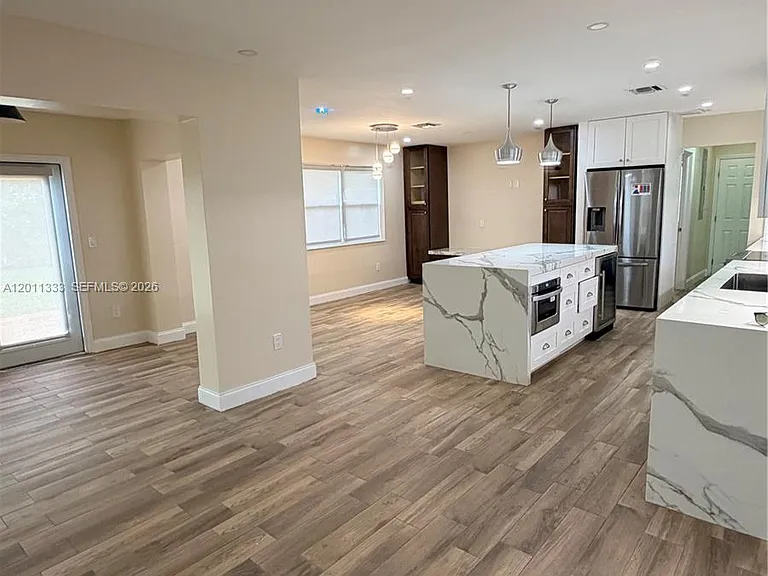 4350 NW 14th St — Photo 5