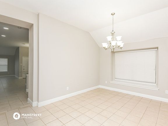 4th image of 6013 Harwich Ln
