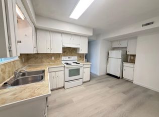 2875 Lakewood Dr, Vancouver, BC V5N 5P8