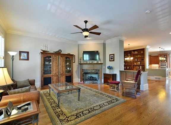 3rd image of 4306 Bridgehaven Dr SE