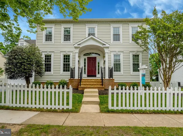 20579 Middlebury St, Ashburn, VA 20147